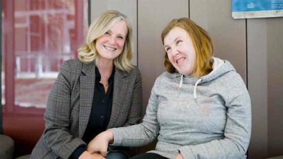 Embedded thumbnail for Taking the pressure off parents as children transition to adult health care
